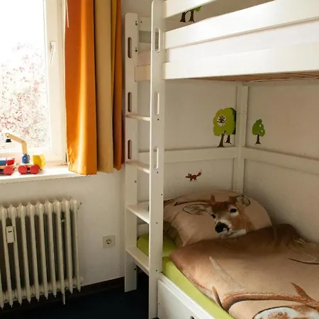 Familienfreundliche, Komfortable Ferienwohnung Mit Garten